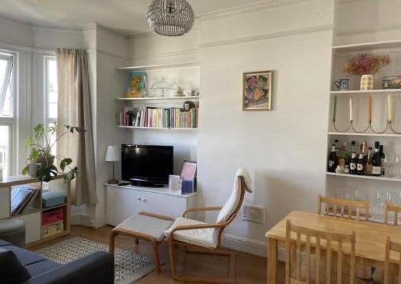 Available: large double bedroom in Southfields Main Photo