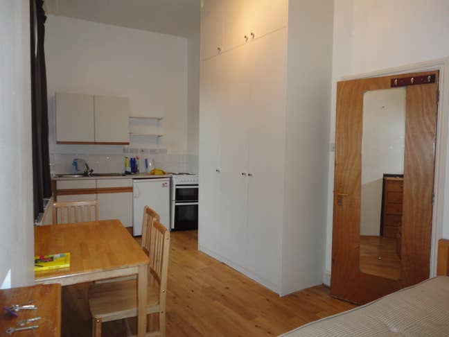 Studio available in Camden inclusive of bills!  Main Photo