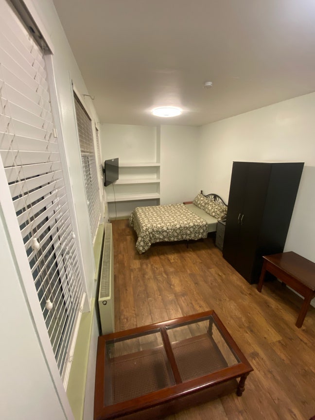 🔥 Stunning Studio steps from Sudbury Hill St 🏡 Main Photo