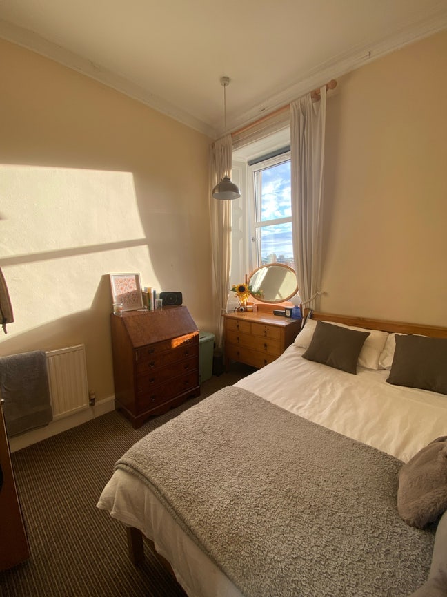 Double room available in Marchmont  Main Photo