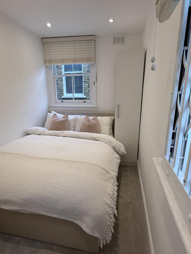 Spare room with own bathroom to rent.  Main Photo