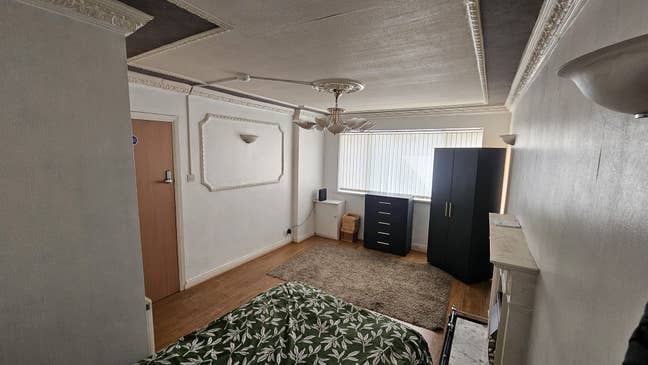  ✨Supported Accommodation – Room Available Now!✨ Main Photo