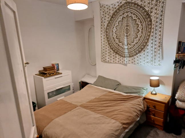 Room Available Main Photo