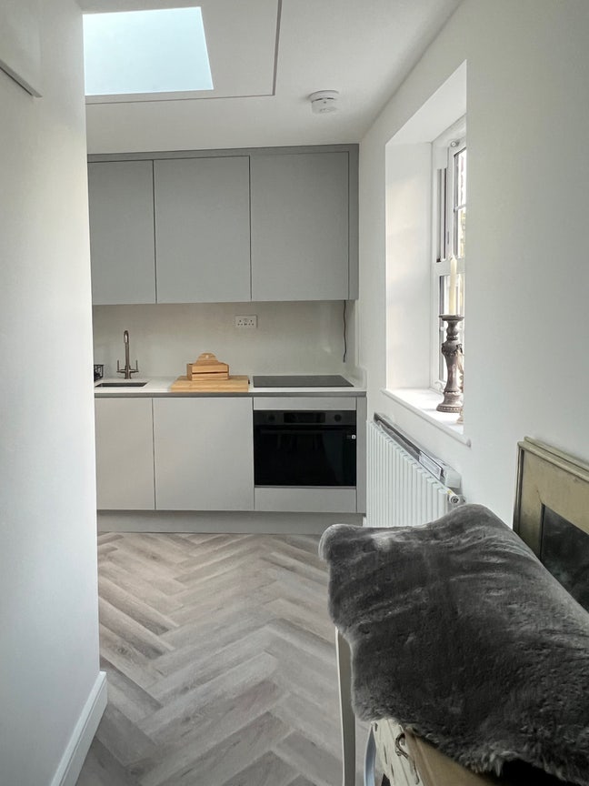 Stunning Newly Built One-Bed Duplex Flat   Main Photo