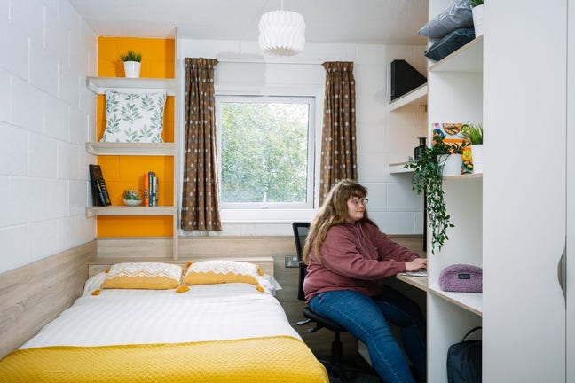 [Urgent] Tenancy Takeover at Royal Park Flats Main Photo