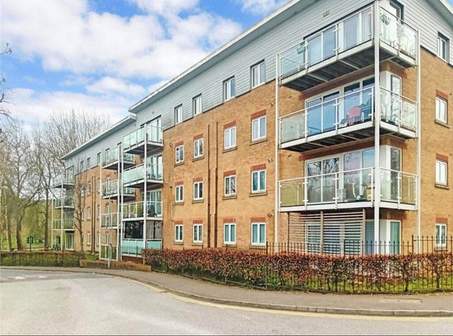 Furnished flat or room for 1 month  Main Photo