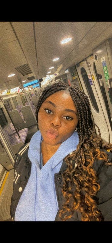 32 year old Female seeks a single or double room Main Photo