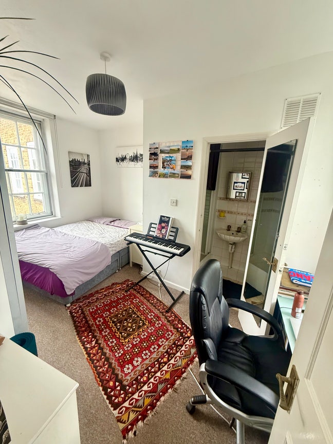 En-suite in Battersea (near Battersea Square) Main Photo