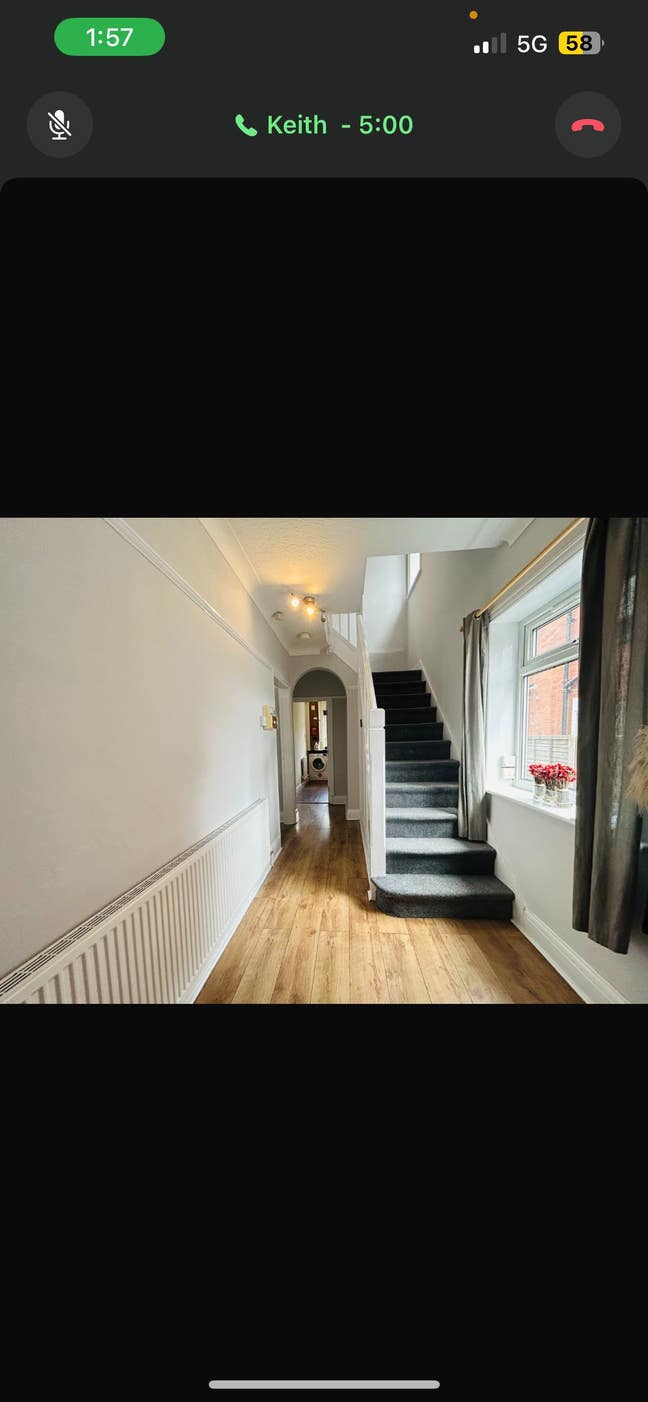 Spare room headingly  Main Photo