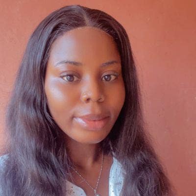 I am a female student aged 35. I am looking f... Main Photo