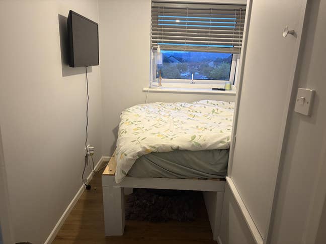 Room to rent  Main Photo