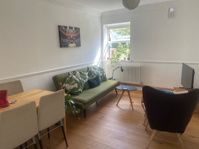 Entire flat. Bright, one bedroom Bethnal Green Main Photo