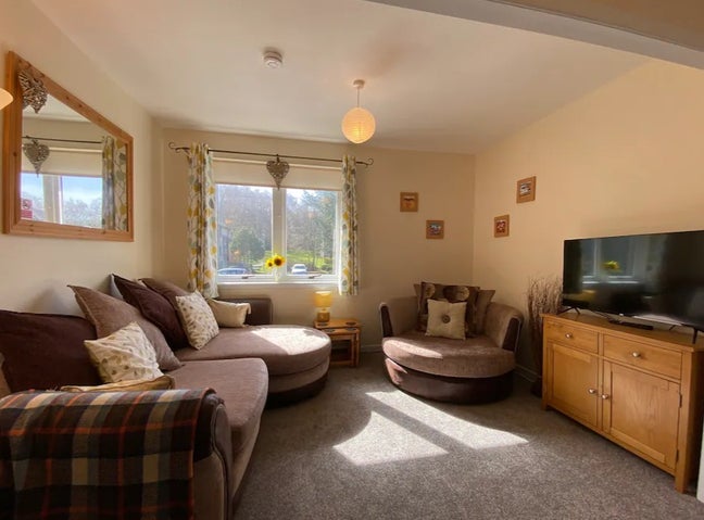 2 Bed Flat - Inshes Wood, Inverness Main Photo