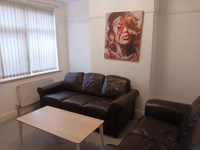 Double Rooms in Shared House, Great location Main Photo