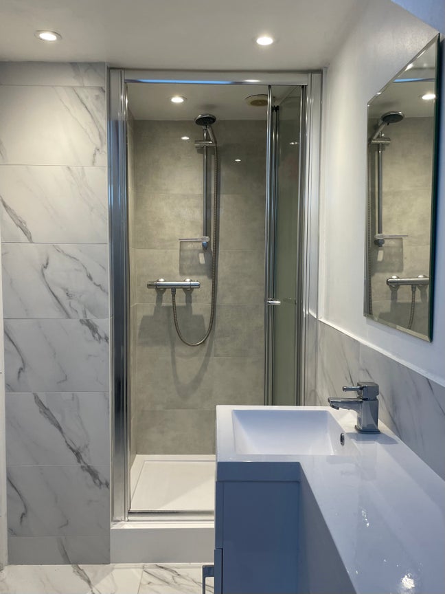 Large double with en-suite in Poets Corner Hove Main Photo