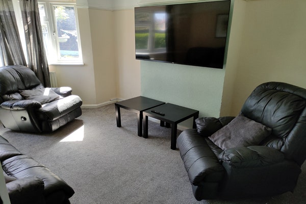 4 Bed Hmo Licenced Property in Charlton Main Photo