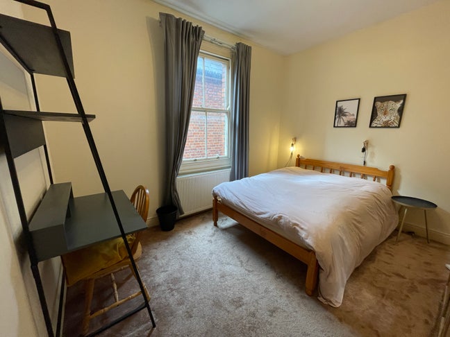 Nice redecorated double w Garden, Ealing Main Photo