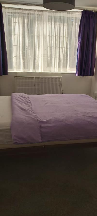 A Spacious Double Room in a Maisonette Flat Main Photo
