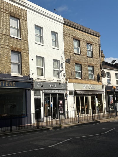 Amazing room in Hammersmith and Fulham  Main Photo