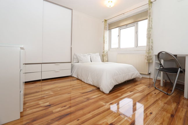 ✨Mile End Station on Your Doorstep--Book Now!!✨ Main Photo