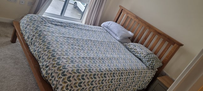 Spacious Room for rent  Main Photo