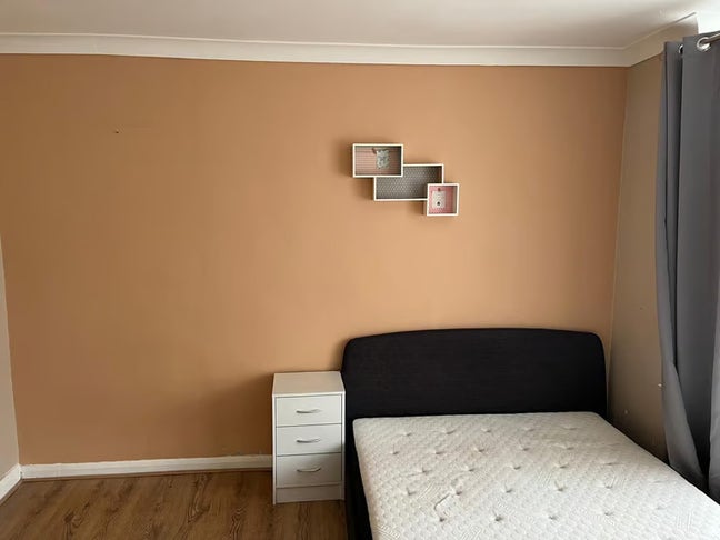 1 Bedroom Flat Greenford Middx (Dre)   Main Photo