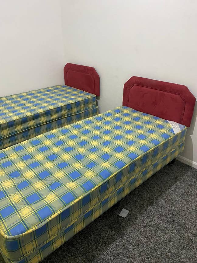 Double room is available to rent for one boy in sh Main Photo