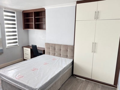 Beautiful Rooms Available in Welling High Street Main Photo