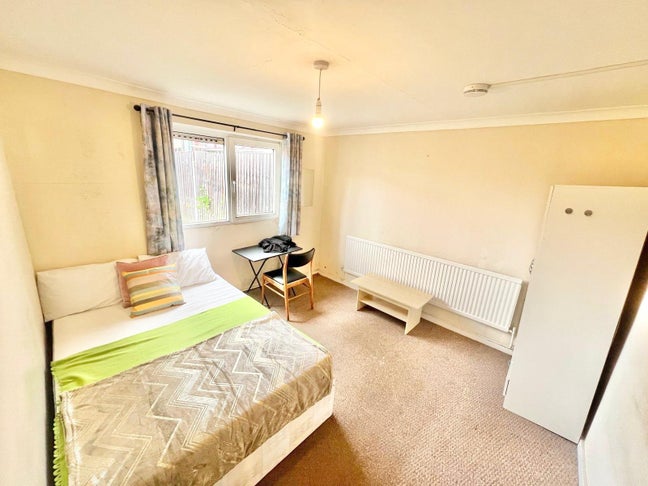 Canning Town - Double Room - Amazing! Main Photo