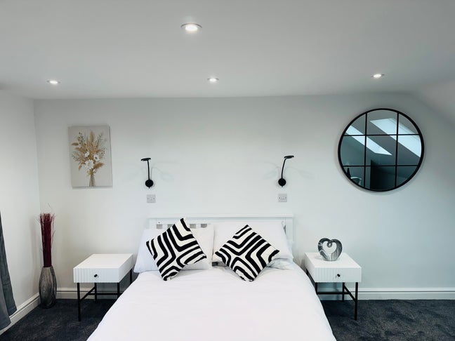 Brand new doorma bedroom  Main Photo