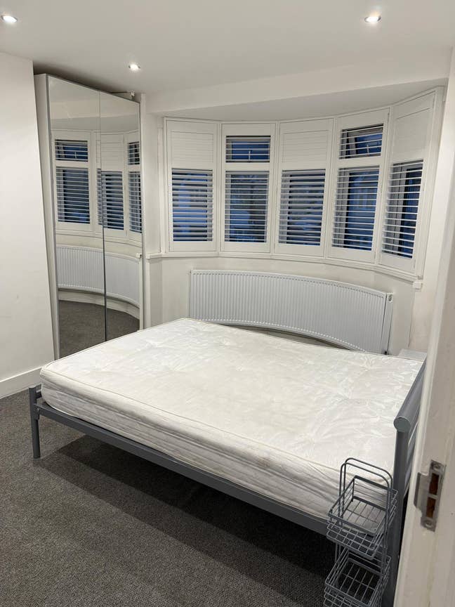 Double Room is available for rent  - IG1 Main Photo