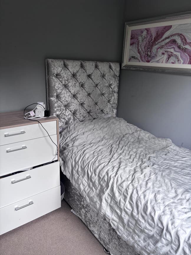 Rooms to rent in Romsey Main Photo