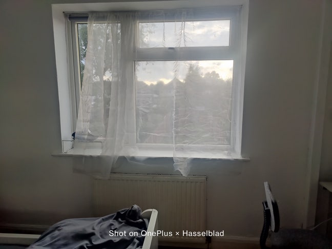 Room to rent available  Main Photo