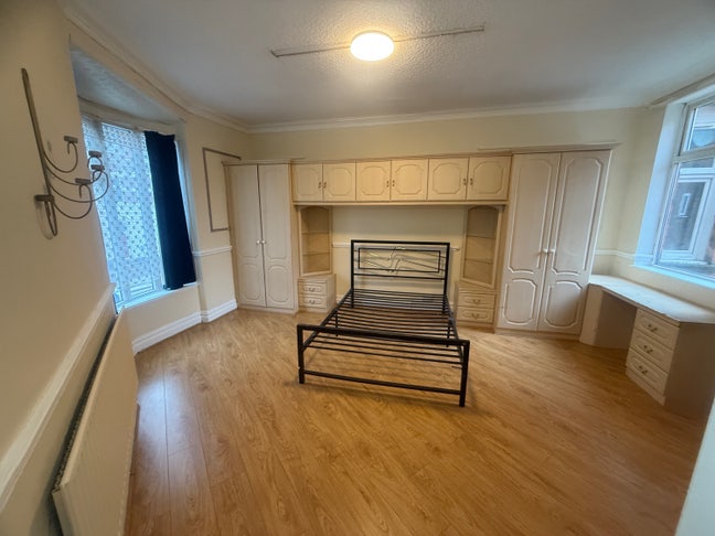 3 Bedroom Property Ideal for Families  Main Photo