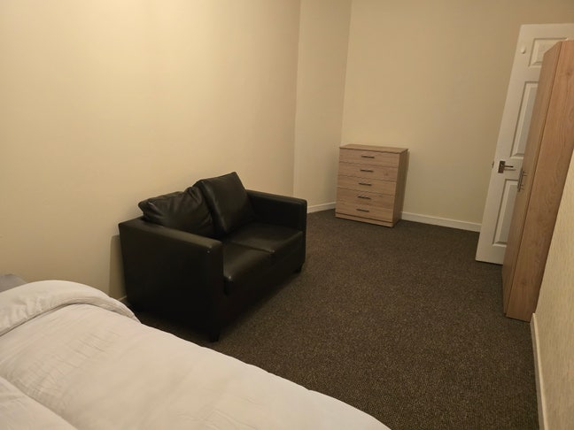 Nice single bedroom - short term rental Main Photo