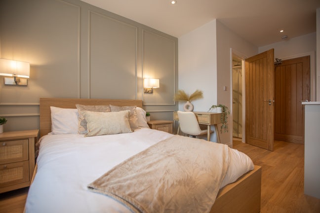 🚨Double En-Suite Kitchenette Rooms Poole Centre 🚨 Main Photo