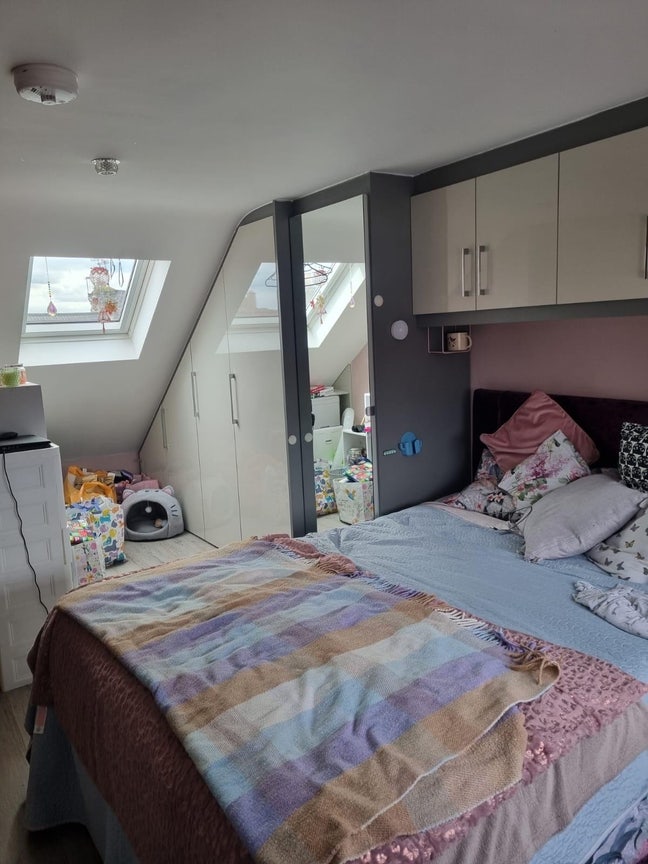 Studio Room to Let – East Ham Main Photo