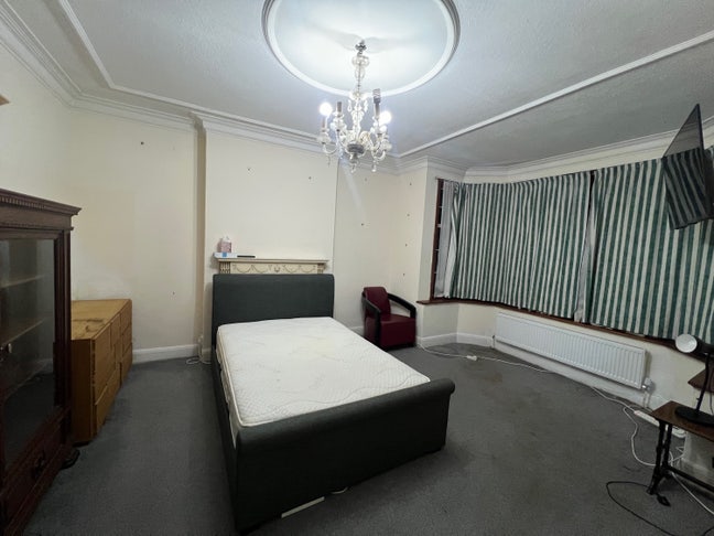 Two rooms to rent in a friendly house  Main Photo