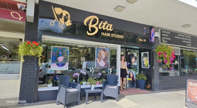 Commercial in salon  Main Photo