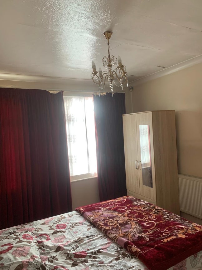Room Main Photo