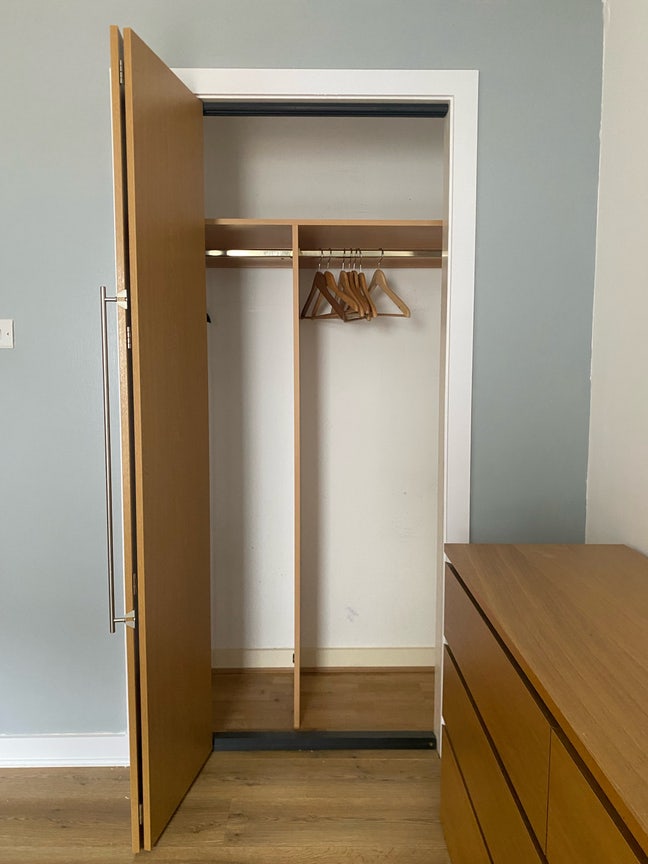 Decent sized double in a spacious flat Main Photo