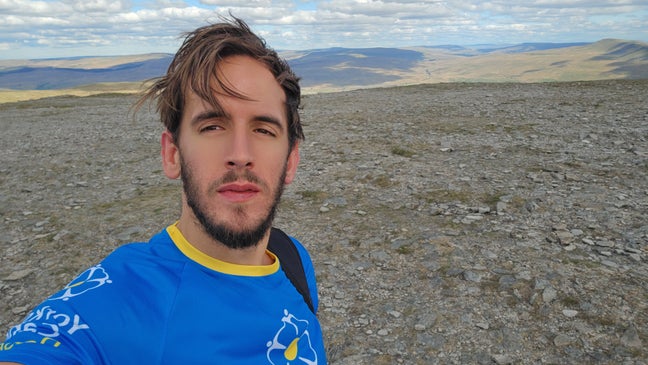 Professional seeking double room in Leeds CC Main Photo