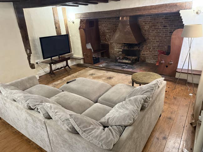 House share in historic village  Main Photo