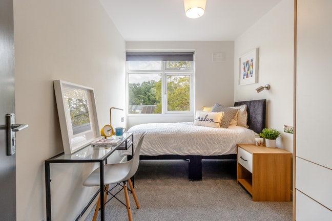Single bed🛏Shared bathroom🚿Cleaner👨‍🏭Parking🚗 Main Photo