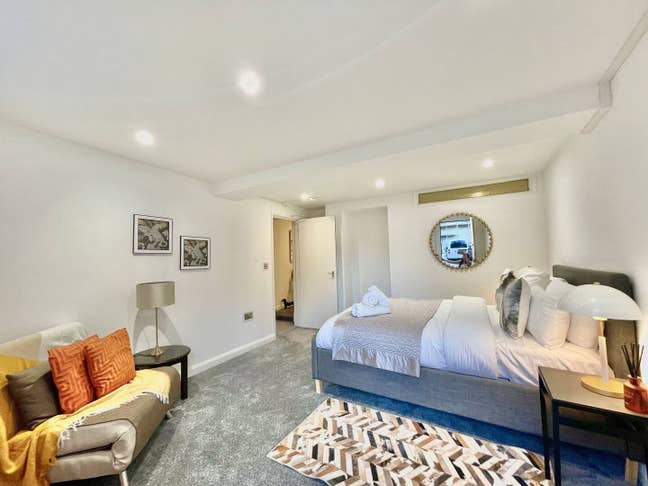 Seafront Flat Accommodating 5 People Main Photo