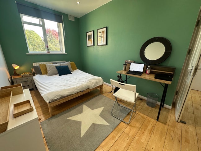 Gorgeous large double room -  Dollis Hill station Main Photo