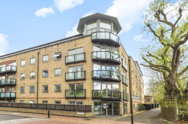 1 Bedroom in Canada Water/Rotherhithe SE16 Rent Main Photo