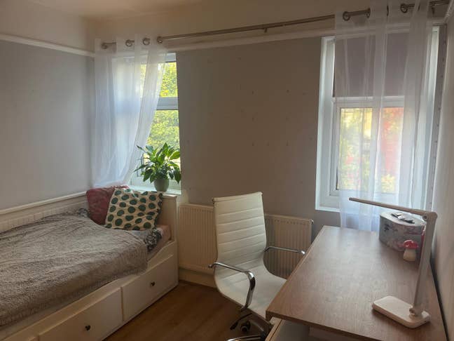 Furnished Double room to let in trendy Walthamstow Main Photo
