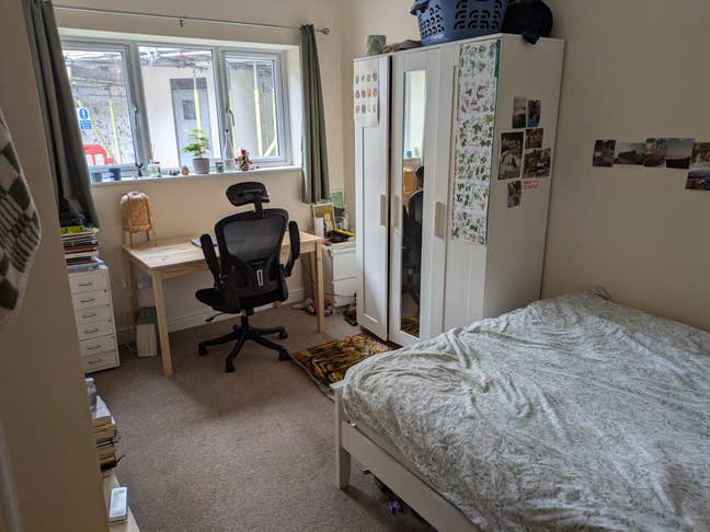 Double Room in Friendly House Main Photo