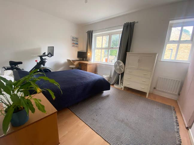 Double Room Available in Stoke Newington Main Photo